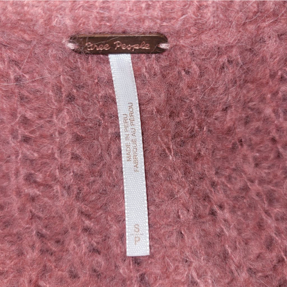 Women's Free People Pink Oversized V-Neck Sweater Size S - Picture 5 of 7